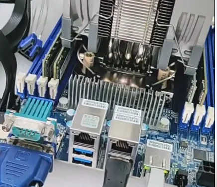 เมนบอร์ด MZ72-HB2 แบบสองซ็อกเก - Dual Socket Sp3 Epyc Motherboard บทวิจารณ์และราคา